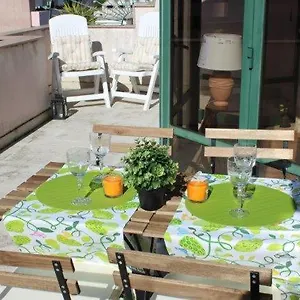  Appartement Espaçoso Apartamento Junto Ao Metro Portugal